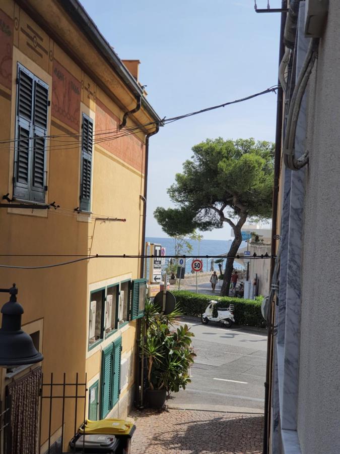 Appartamento In Centro A 30M Dal Mare سبوتورنو المظهر الخارجي الصورة
